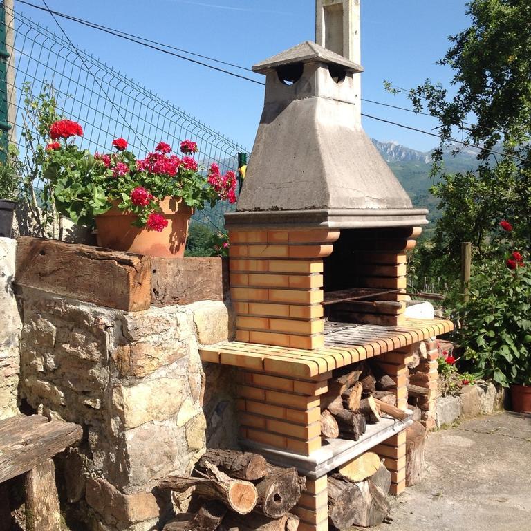 La Xica Ll Pension Beceña Buitenkant foto