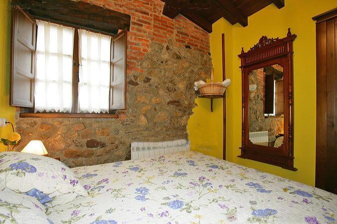 La Xica Ll Pension Beceña Buitenkant foto
