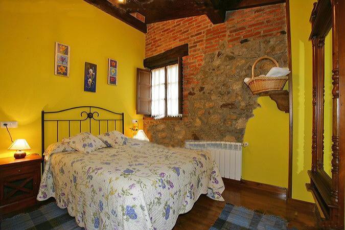 La Xica Ll Pension Beceña Buitenkant foto
